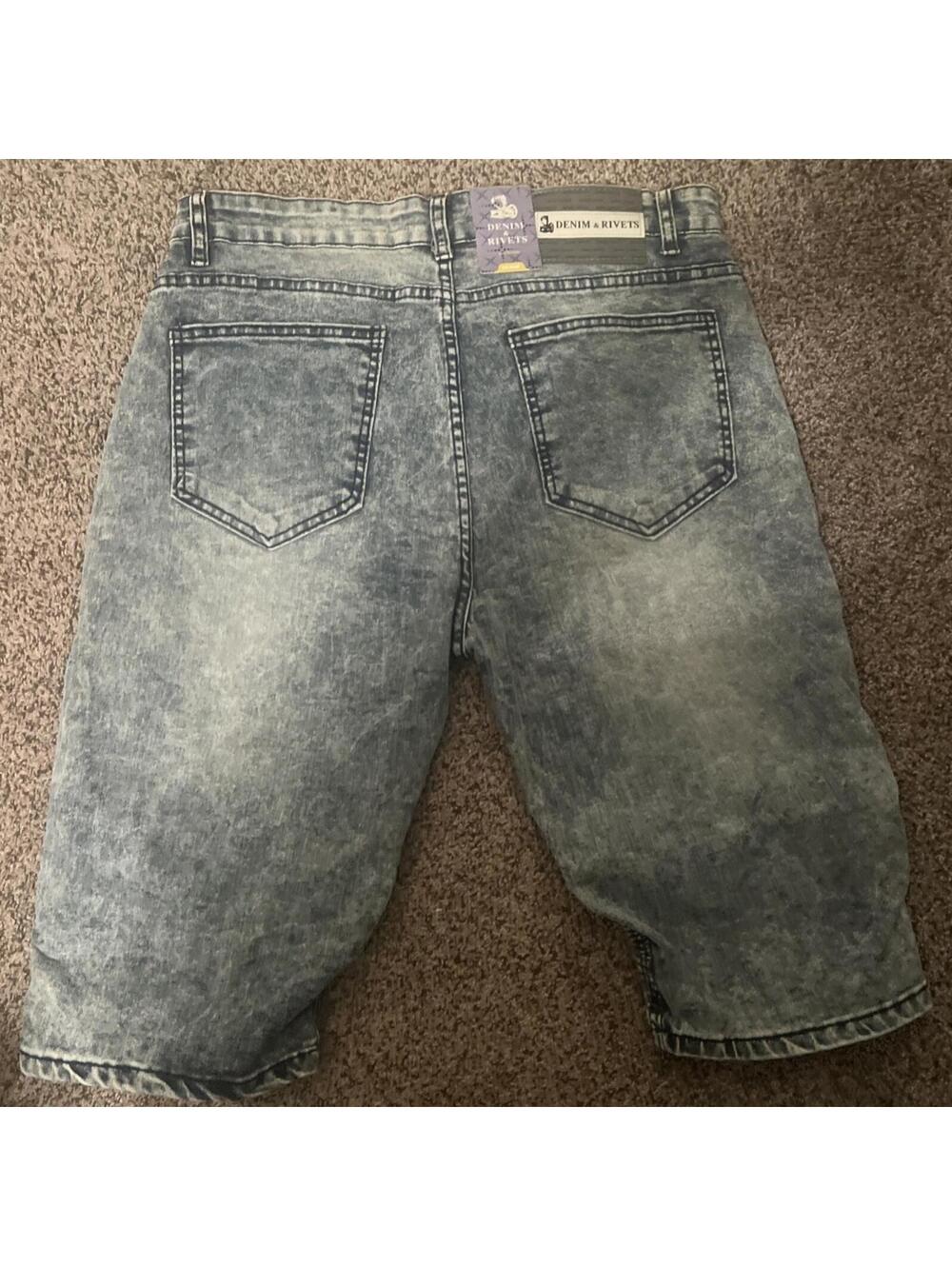 Denim & Rivets Authentic Skateboarding Jean Shorts Distressed 34 mens Brand New! - Picture 6 of 7